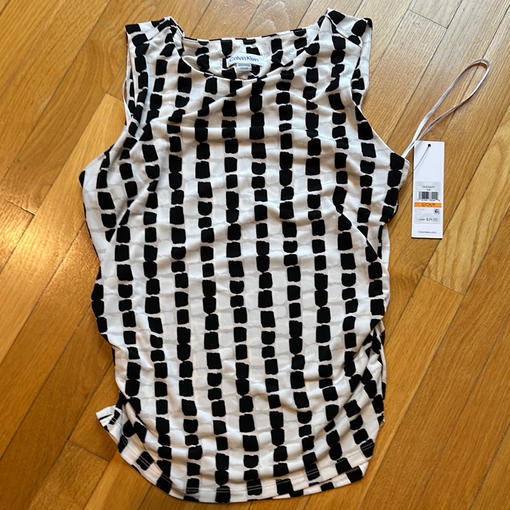 Calvin Klein Women's Black and White Sleeveless Top
